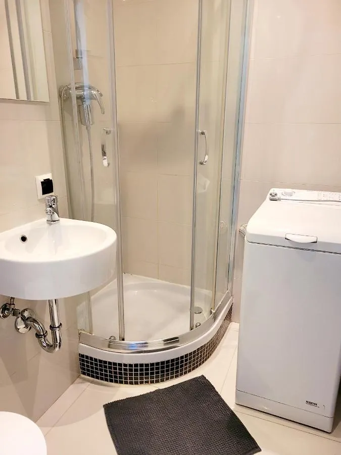 Apartament Centrum Grzybowska Apartment Warsaw